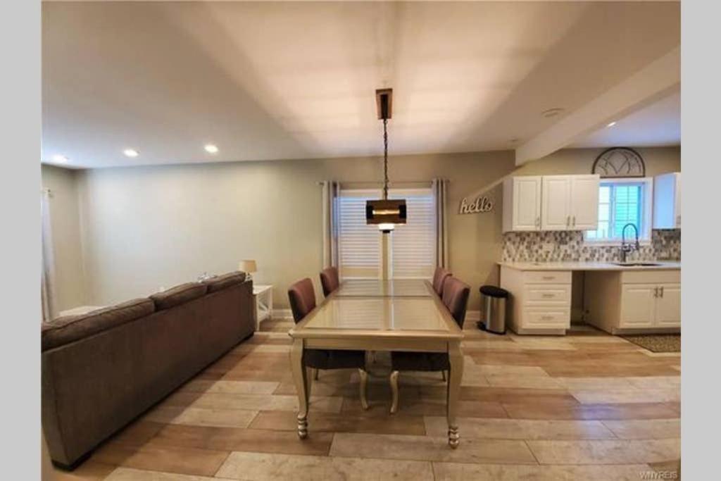 Luxury Private Home In The Heart Of Καταρράκτες του Νιαγάρα Εξωτερικό φωτογραφία