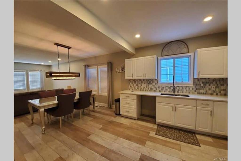 Luxury Private Home In The Heart Of Καταρράκτες του Νιαγάρα Εξωτερικό φωτογραφία
